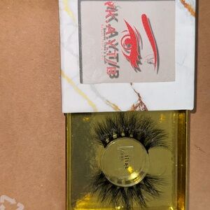 100% Mink Lilac Eyelashes